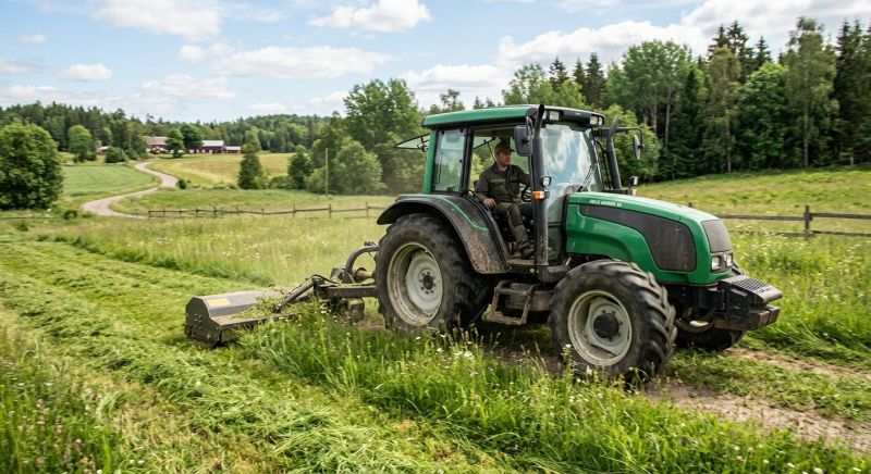 Tractor Mowing in Duluth, MN